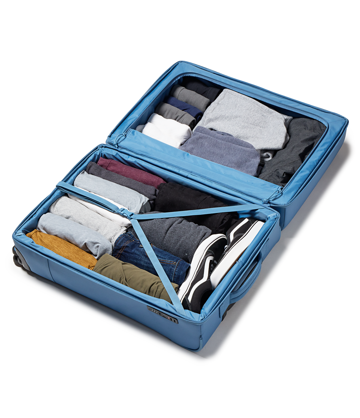 26-checked-luggage-toiletry-bag-elemental-blue-set-i3 JS0A8E8CEW5-DET3.png